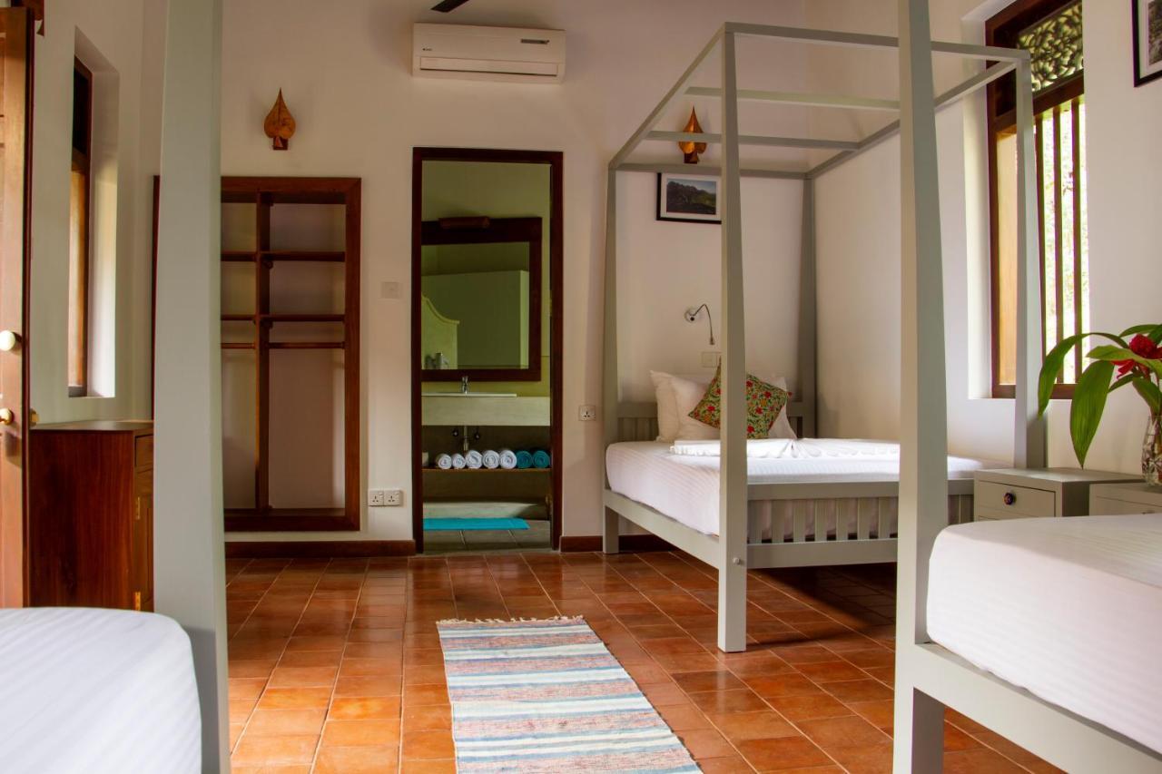 Sri Yoga Shala Bed & Breakfast Unawatuna Ngoại thất bức ảnh